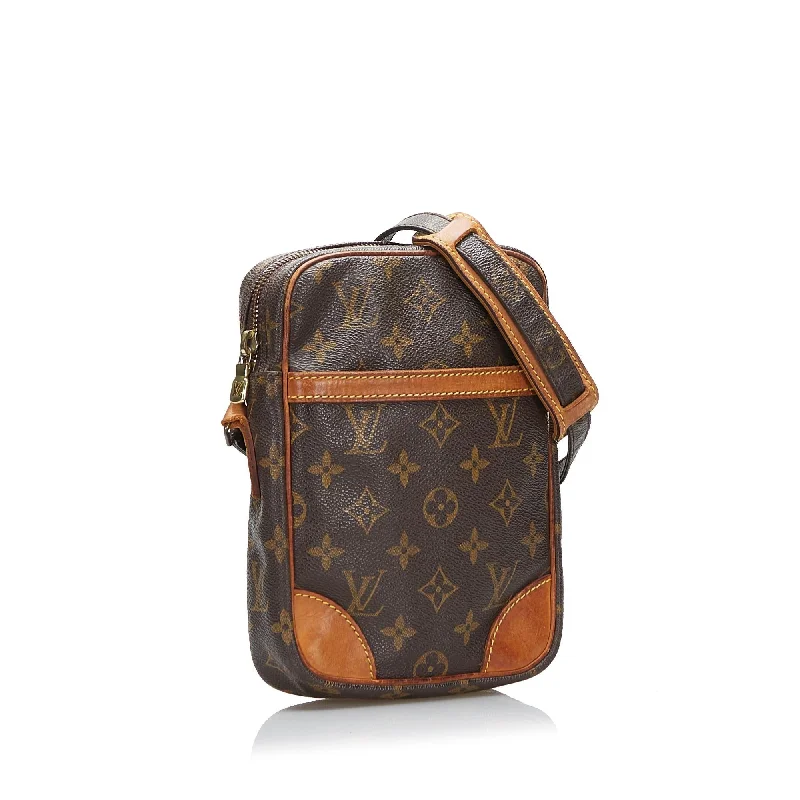 Trendy transparent PVC bagsLouis Vuitton Monogram Danube (SMQgDx)