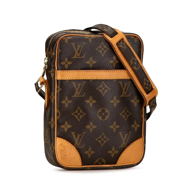 Minimalist leather handbagsLouis Vuitton Monogram Danube (PyyPAb)