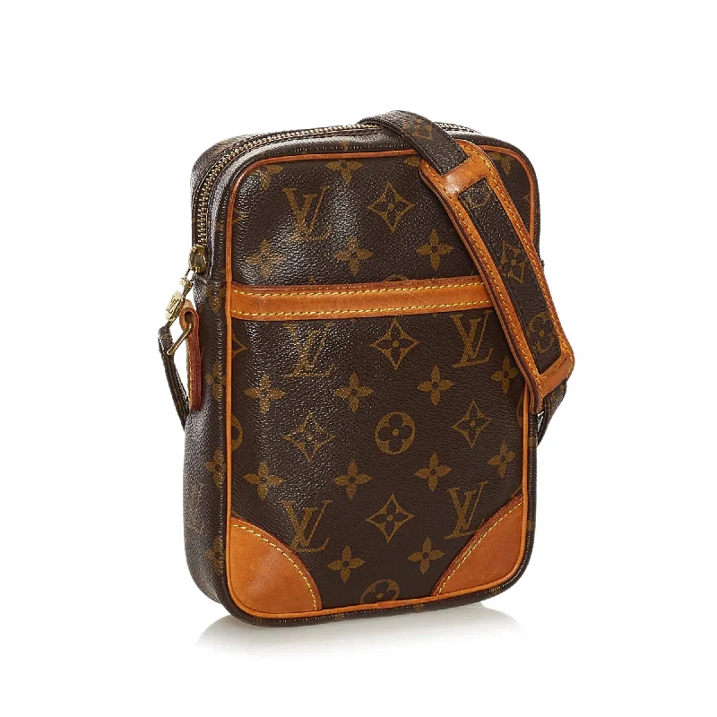 Designer bags with detachable strapsLouis Vuitton Monogram Danube (34396)