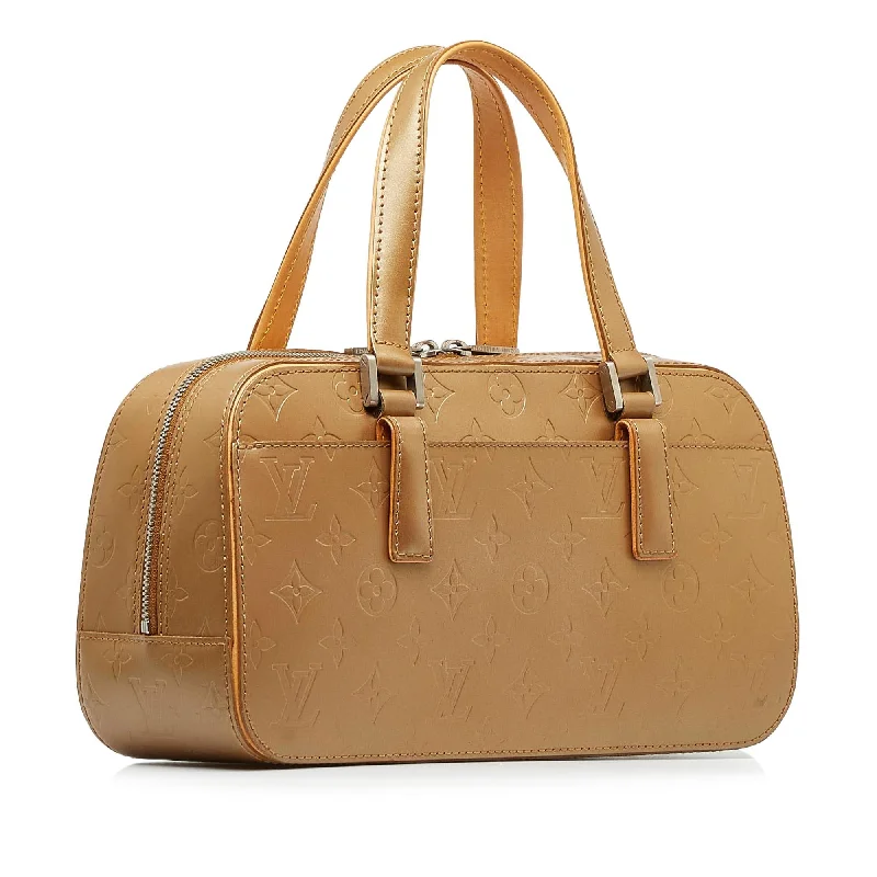 Stylish laptop bags for professionalsLouis Vuitton Monogram Mat Shelton (SHG-4OLIpQ)