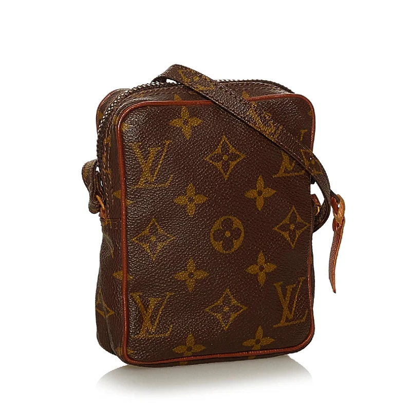 Mini bags for evening outLouis Vuitton Monogram Mini Danube (SHG-32223)