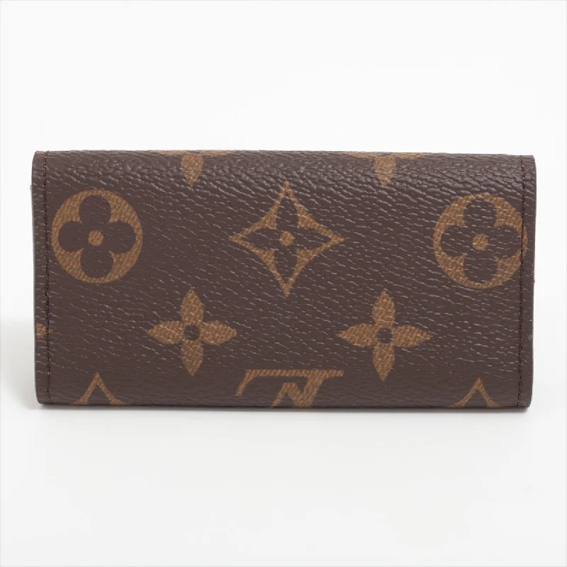 Best bags for weekend getawaysLouis Vuitton Monogram Multicle 4 M69517 Brown Keycase