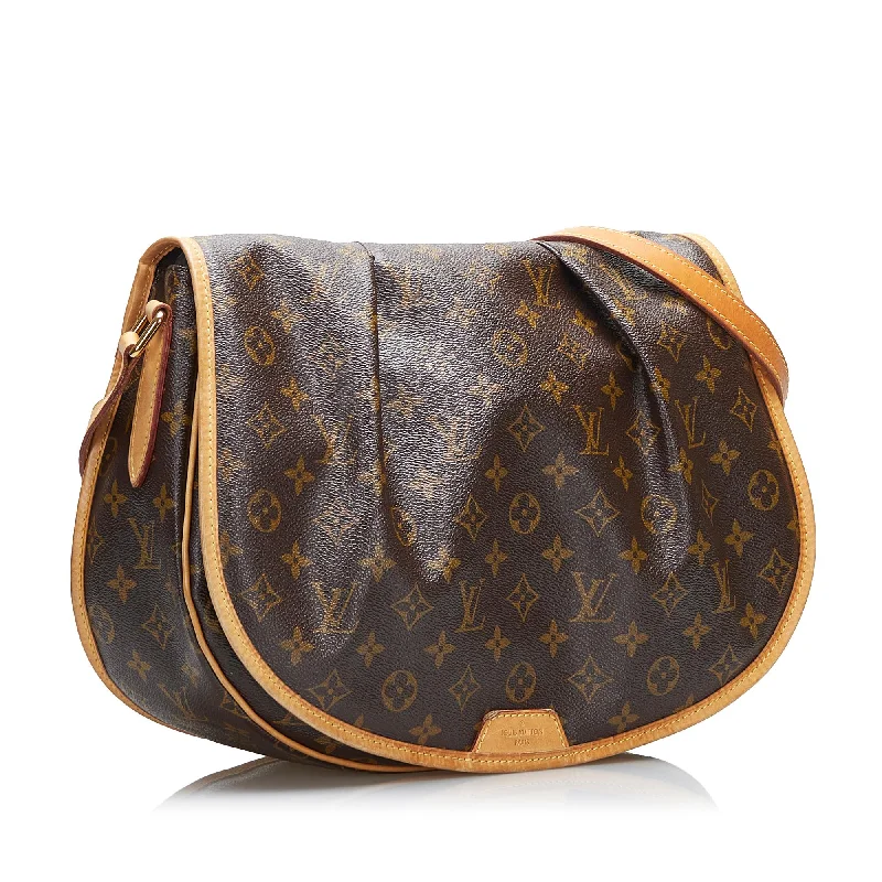 Vintage-inspired handbagsLouis Vuitton Monogram Menilmontant MM (SHG-6mmjQB)