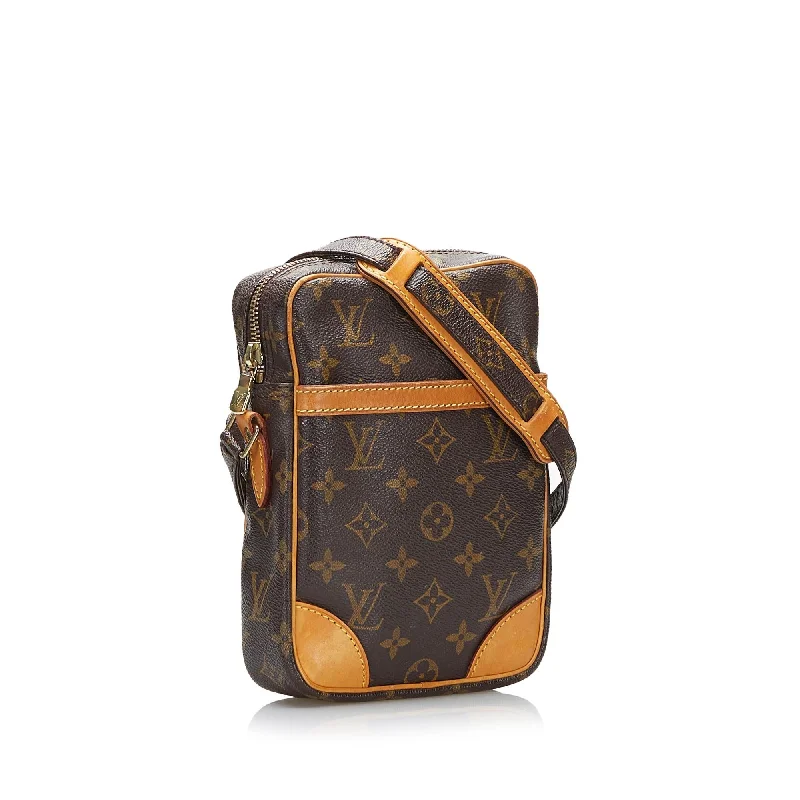 Customizable monogram bagsLouis Vuitton Monogram Danube (37438)