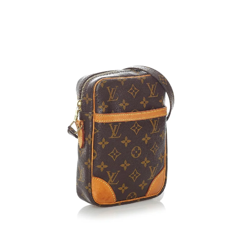 Best bags for business tripsLouis Vuitton Monogram Danube (31341)