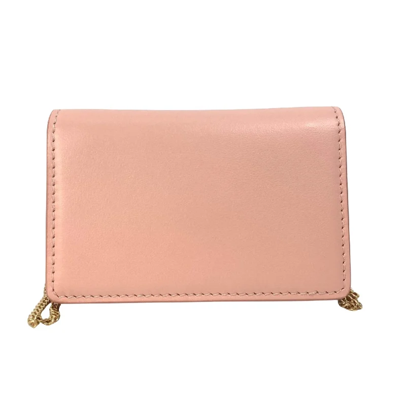 Vintage-inspired handbagsBURBERRY TB Wallet